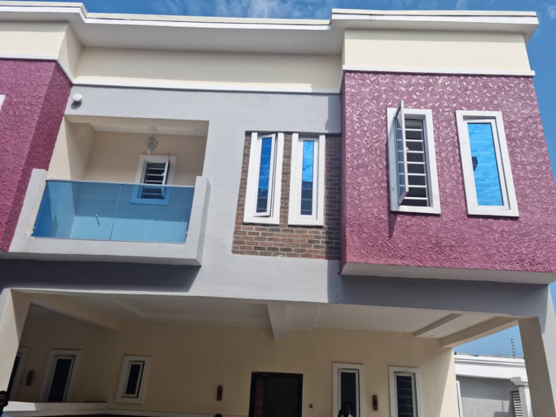4 BEDROOM TERRACE DUPLEX, CREEK AVENUE COURT PHASE 2, IKOTA, LEKKI -ii